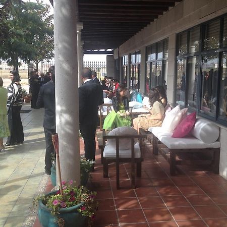 Hotel Restaurante San Roque メディナ・デル・カンポ エクステリア 写真